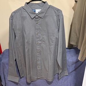 Men’s Used Old Navy L Everyday Shirt (Grey)